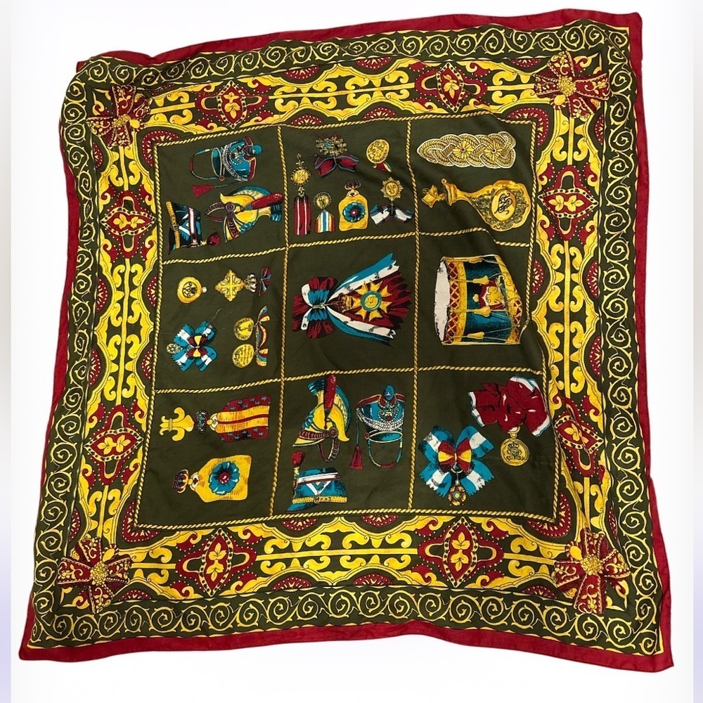 Vintage Baroque vintage scarf